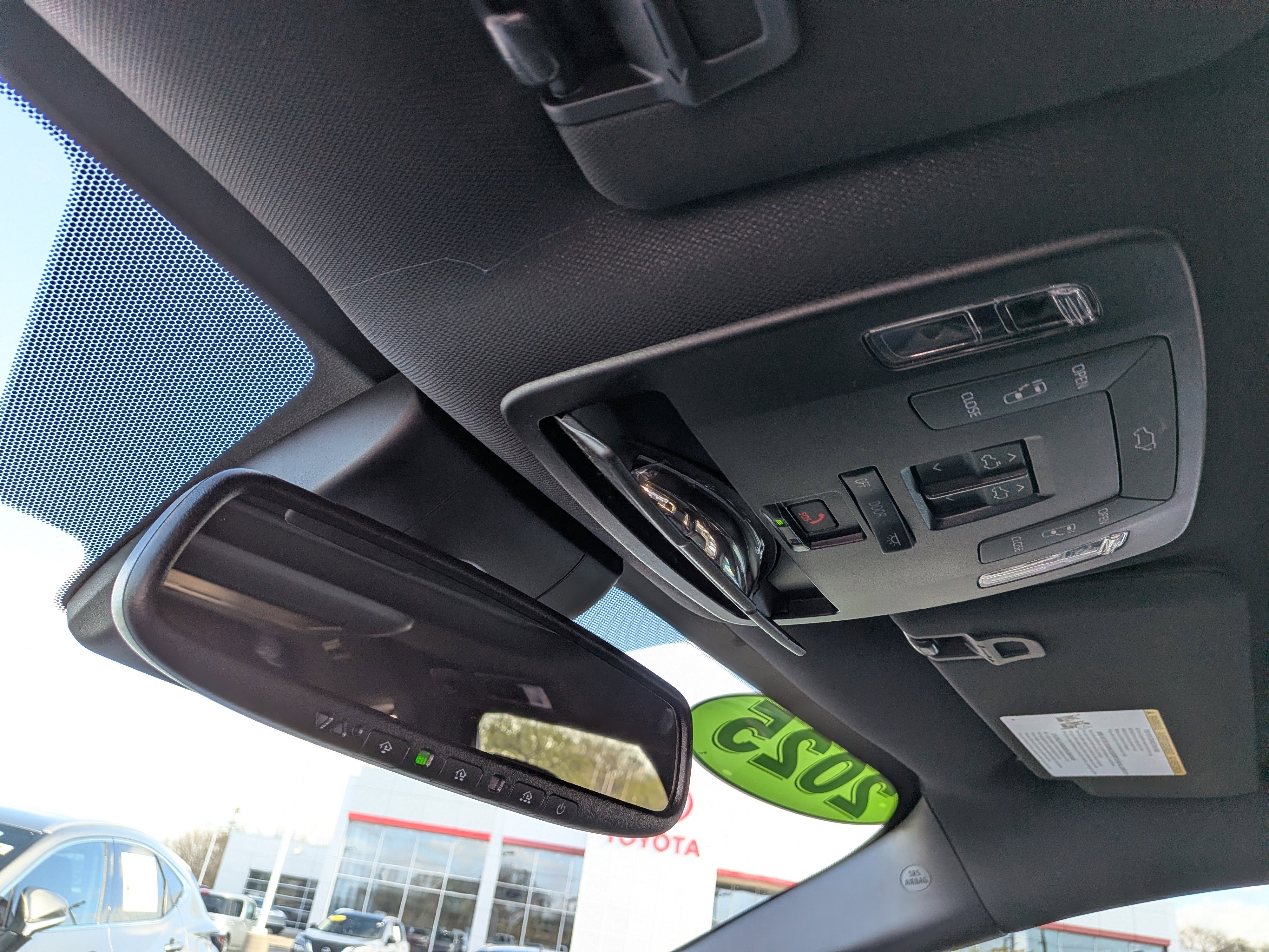 Used 2025 Toyota Sienna XSE w/ XSE Premium Package AWD/4WD image 38