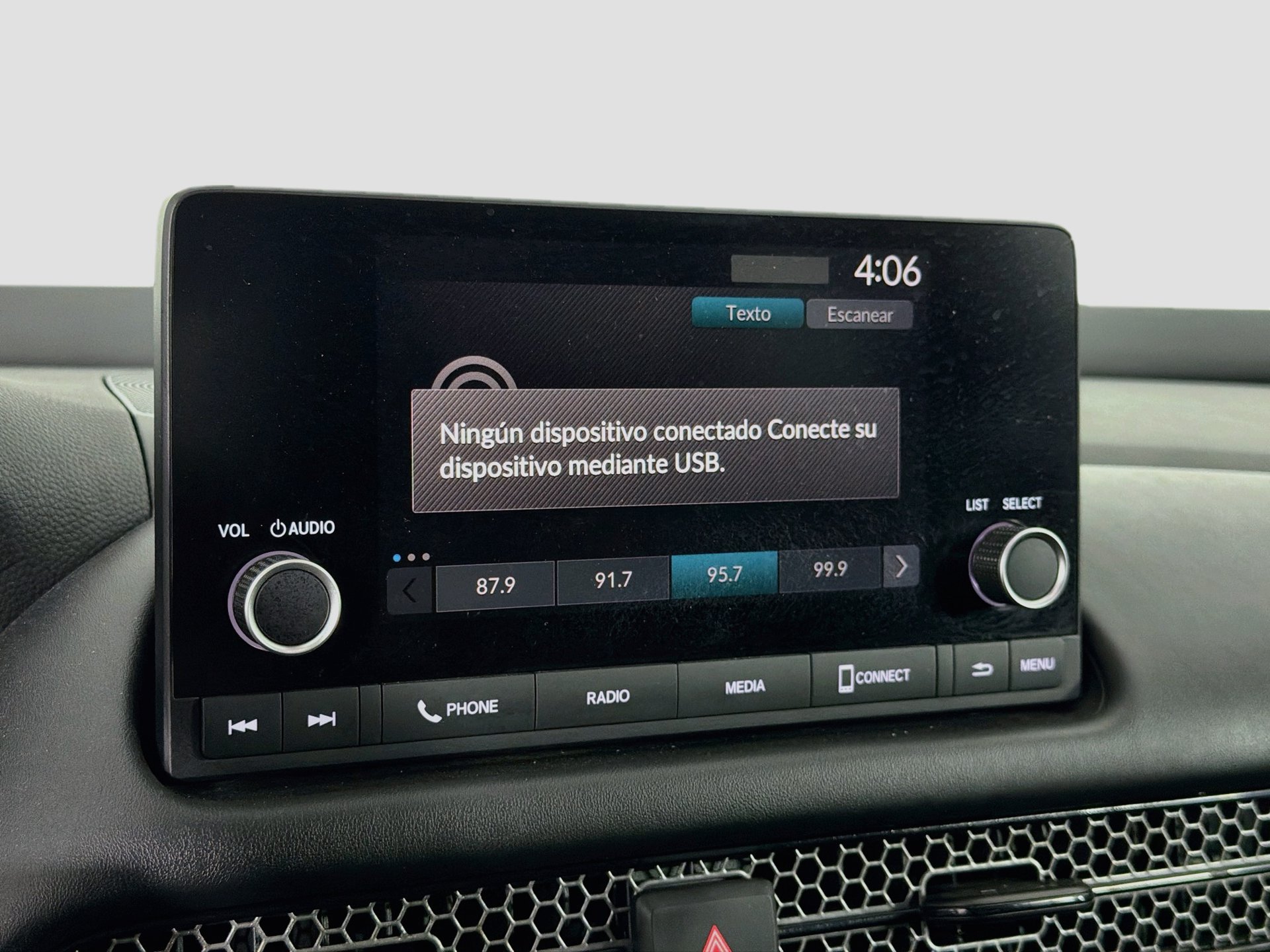 Used 2025 Honda HR-V Sport image 29