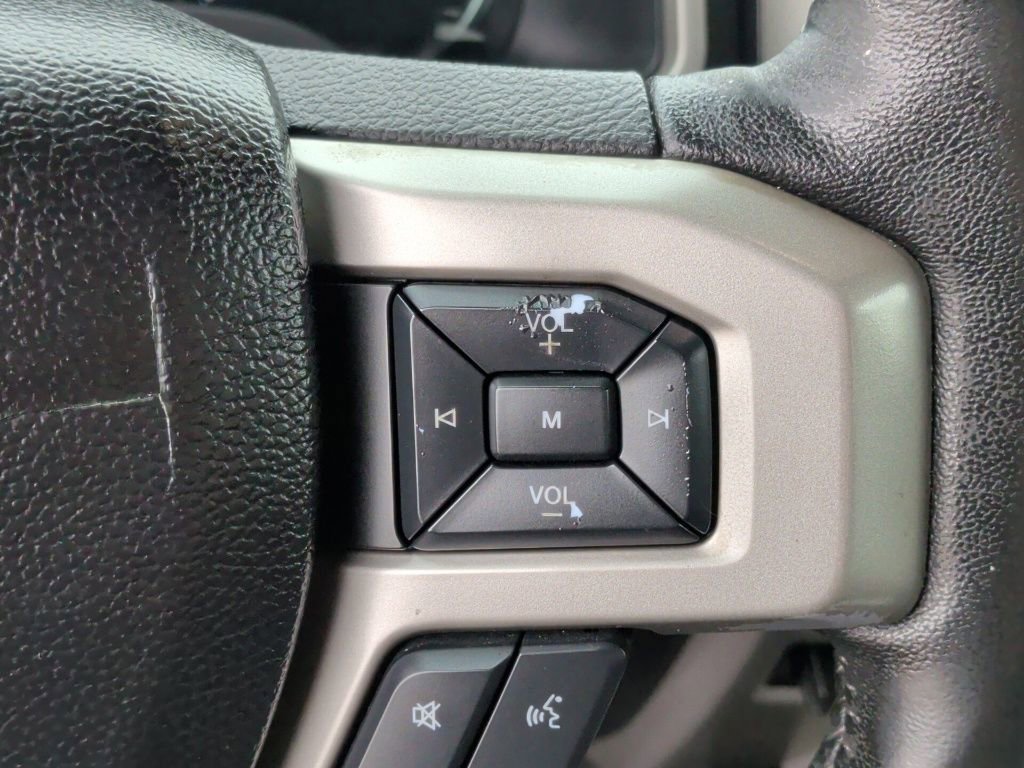 Used 2018 Ford F150 Lariat w/ Equipment Group 502A Luxury AWD/4WD image 19