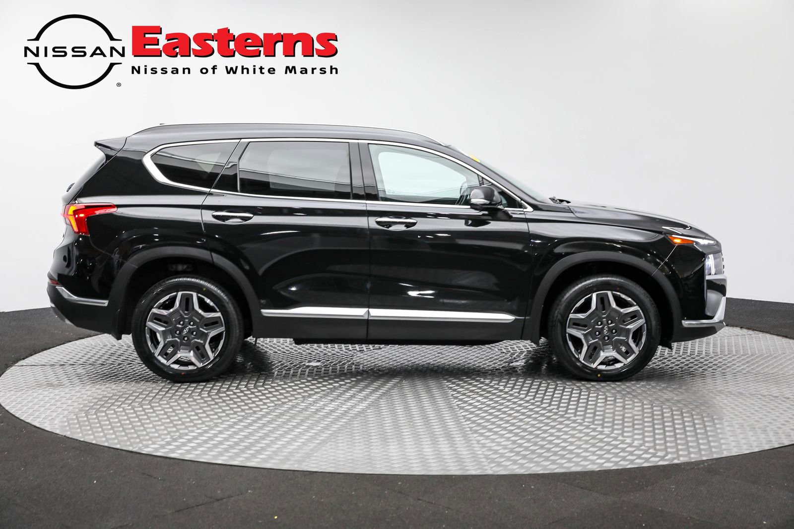 Used 2023 Hyundai Santa Fe Limited AWD/4WD image 4
