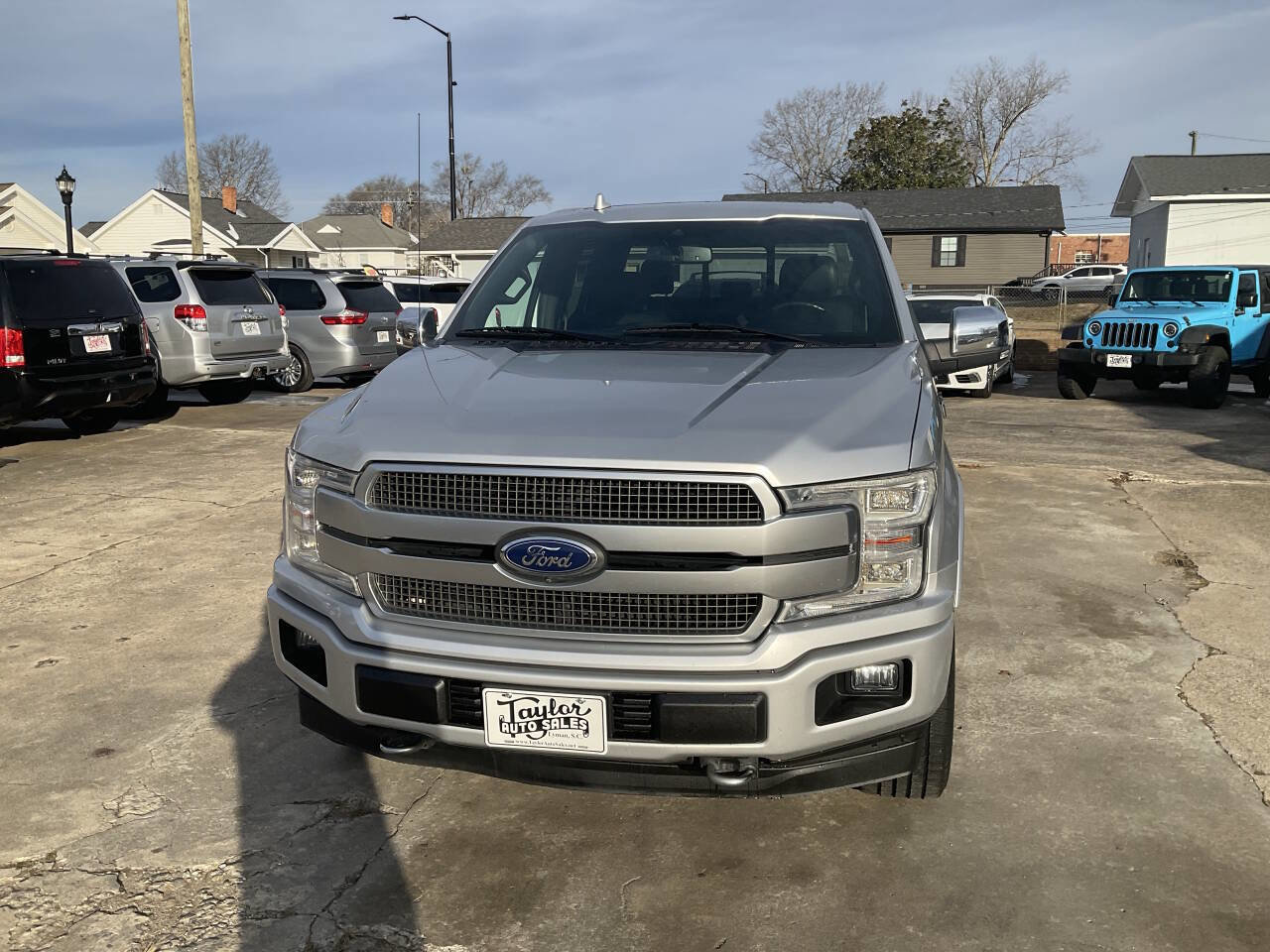 Used 2019 Ford F150 Platinum w/ Equipment Group 701A Luxury image 8