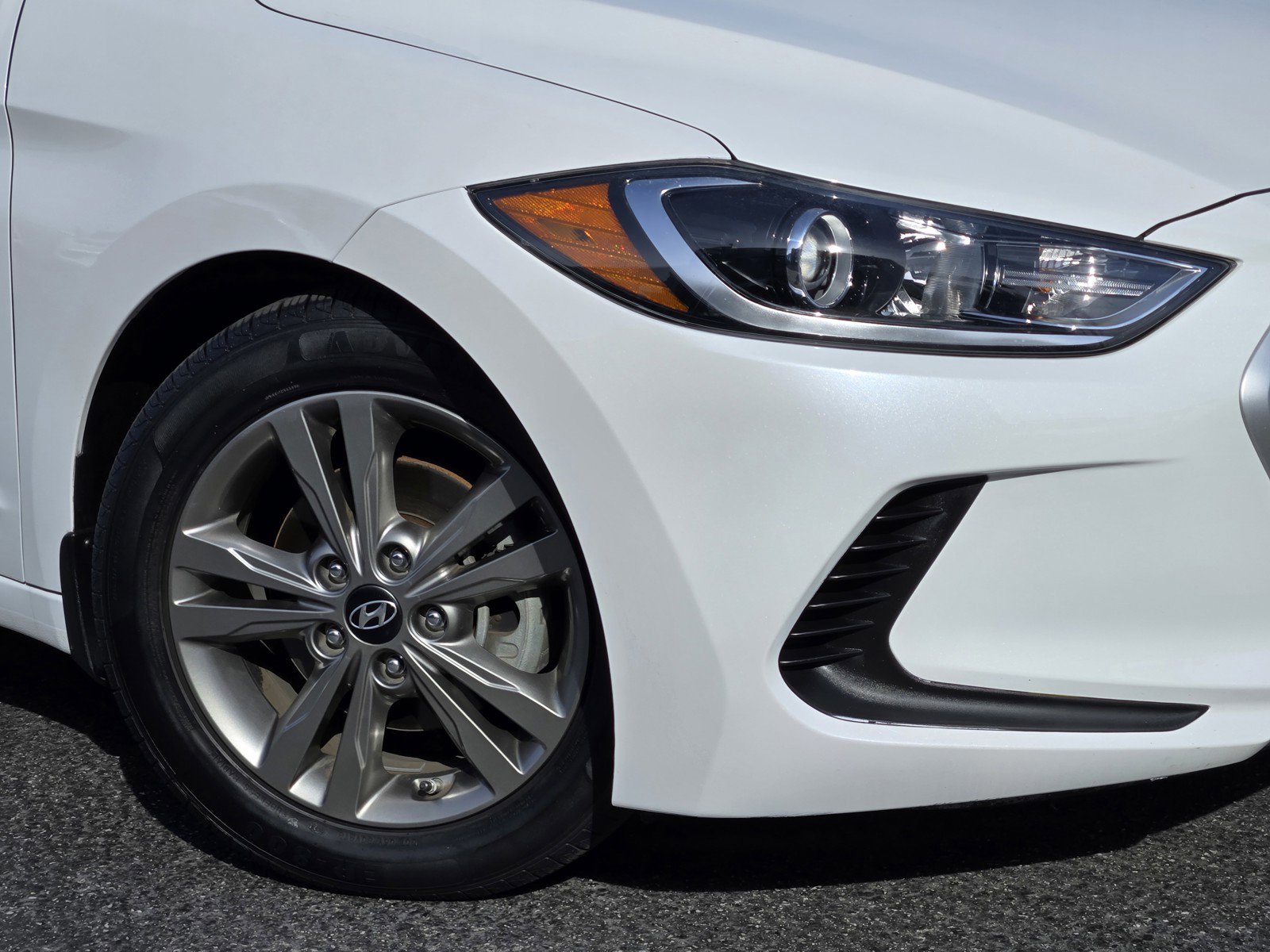 Used 2018 Hyundai Elantra SEL image 9