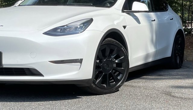 Used 2021 Tesla Model Y Long Range image 3