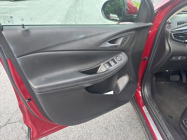 Used 2021 Buick Encore GX Select AWD/4WD image 9