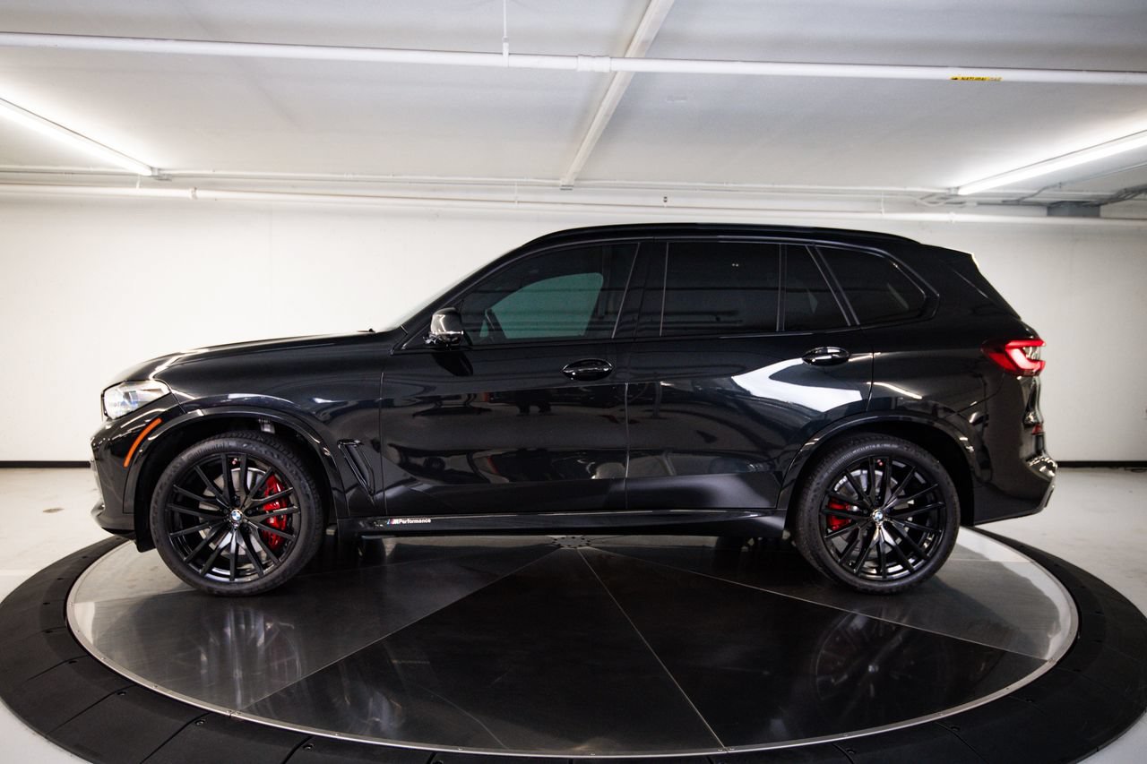Used 2022 BMW X5 M50i w/ Executive Package AWD/4WD image 2