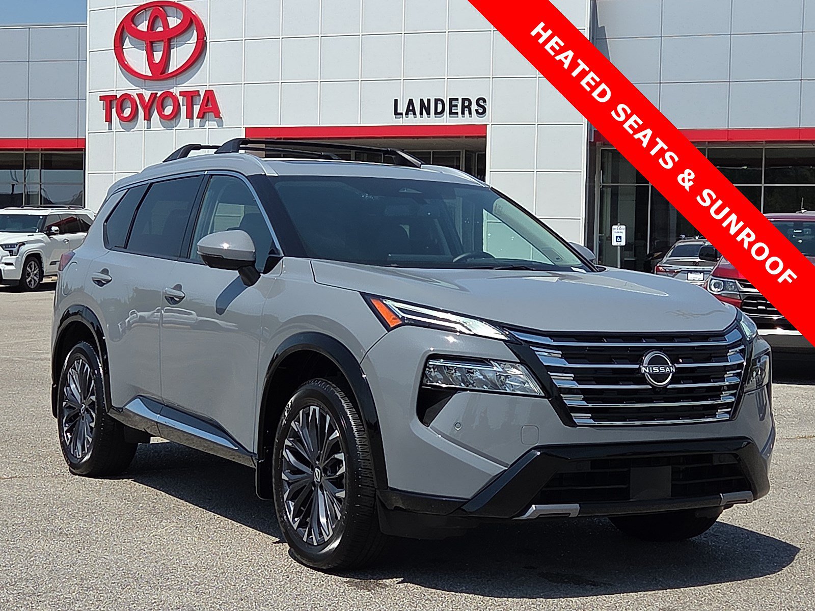 Used 2025 Nissan Rogue Platinum w/ Platinum Premium Package