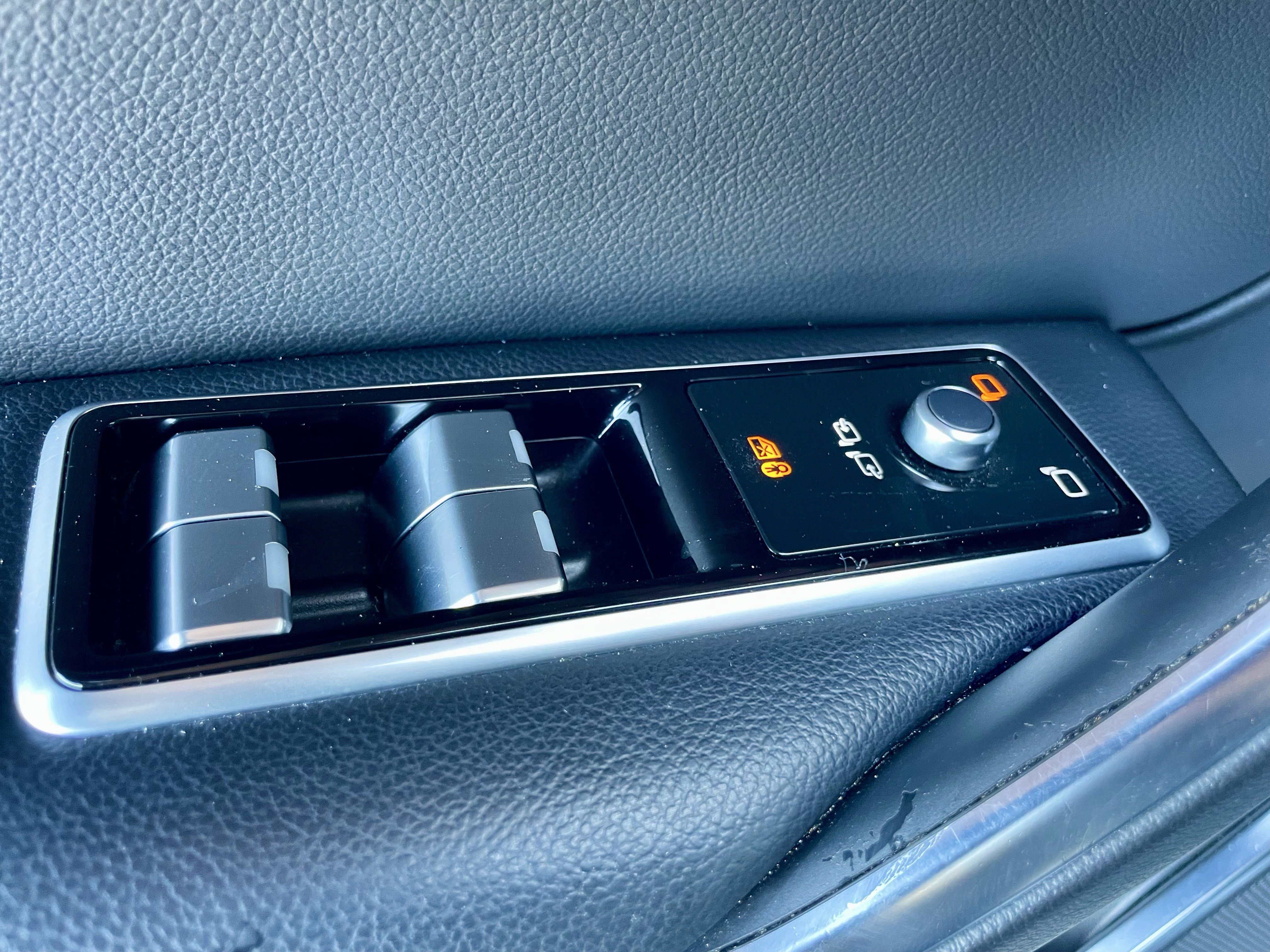 Used 2021 Jaguar F-PACE S image 11