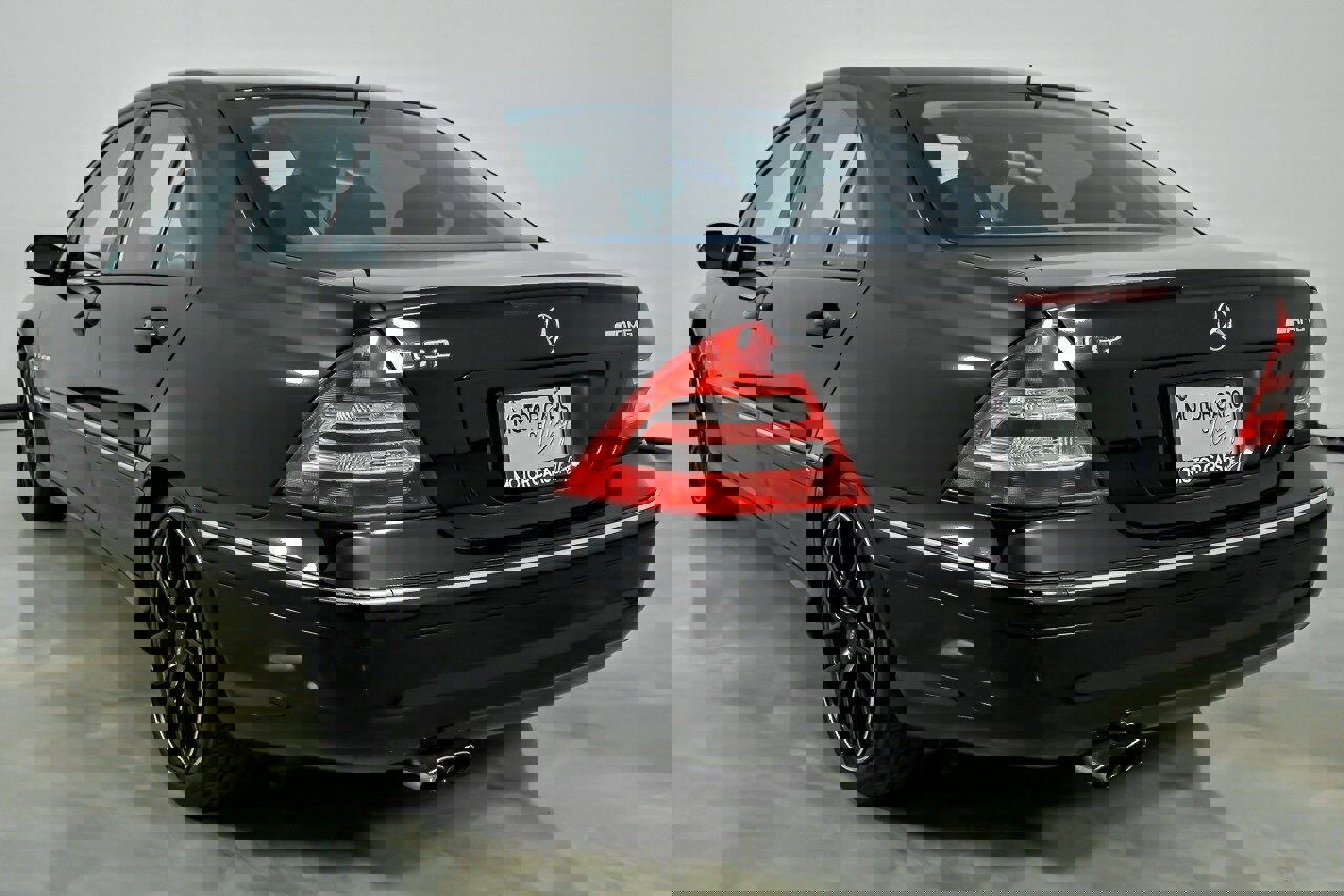 Used 2003 Mercedes-Benz C 32 AMG image 10