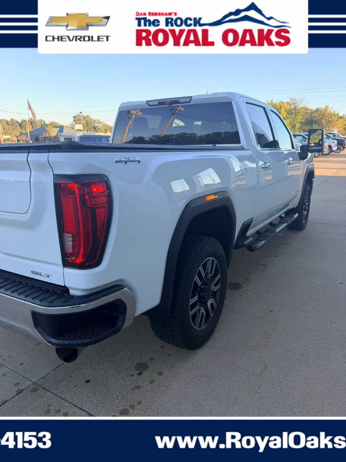 Used 2021 GMC Sierra 2500 SLT w/ Gooseneck/5TH Wheel Package AWD/4WD image 4