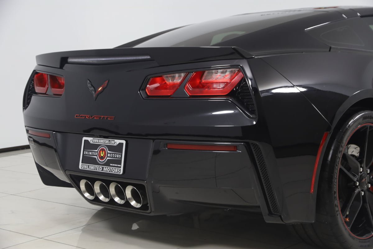 Used 2017 Chevrolet Corvette Stingray Coupe w/ Z51 3LT RWD image 51