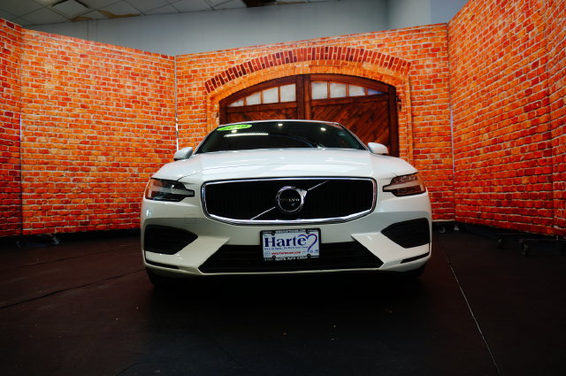 Used 2019 Volvo S60 T6 Momentum AWD/4WD image 6