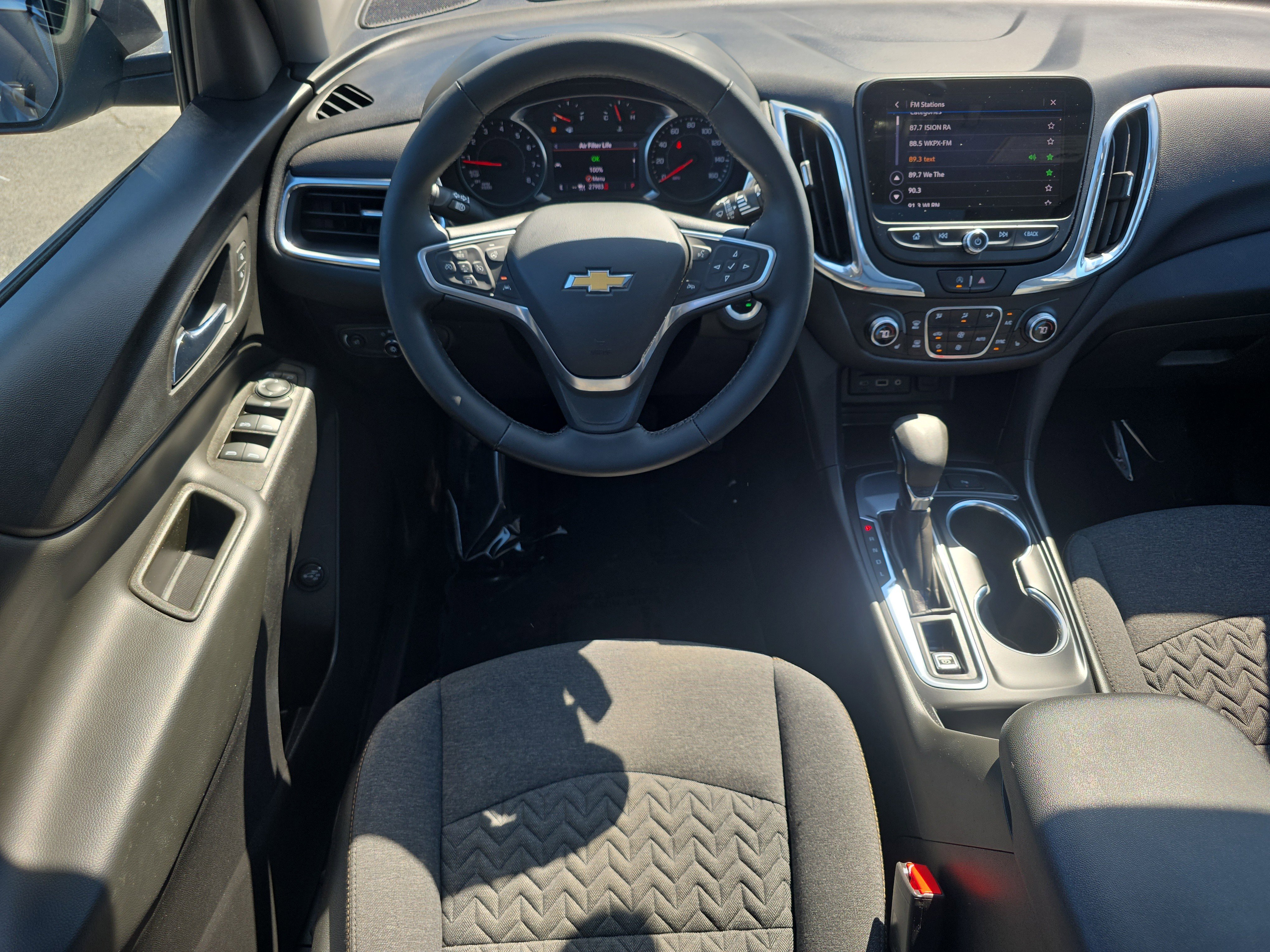 Used 2023 Chevrolet Equinox LT FWD image 20