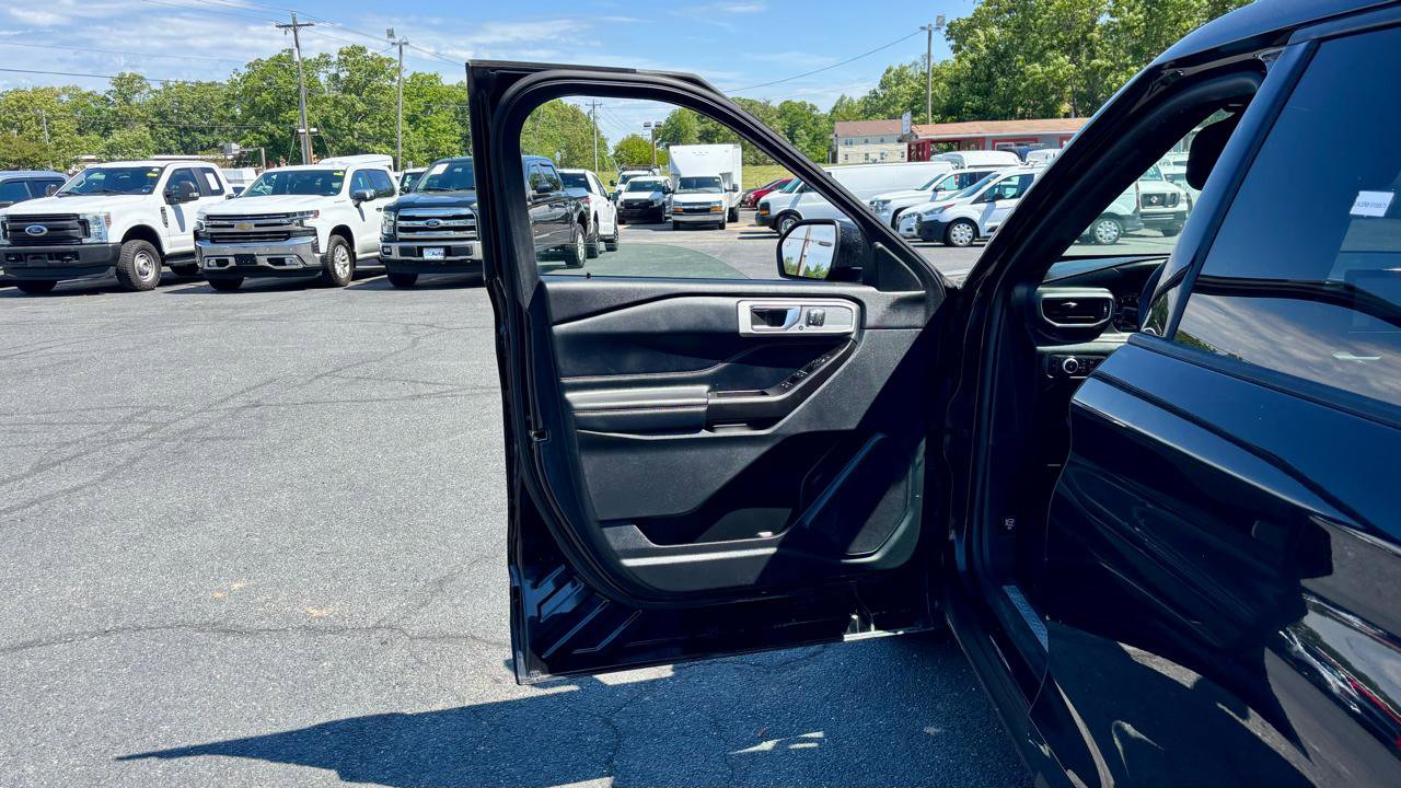 Used 2020 Ford Explorer Limited AWD/4WD image 13