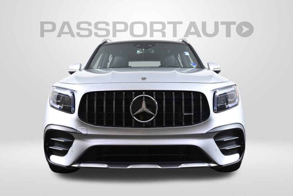 Used 2022 Mercedes-Benz GLB 35 AMG 4MATIC image 2