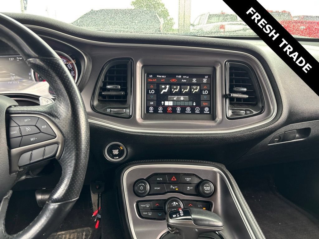 Used 2019 Dodge Challenger R/T w/ Driver Convenience Group RWD image 8