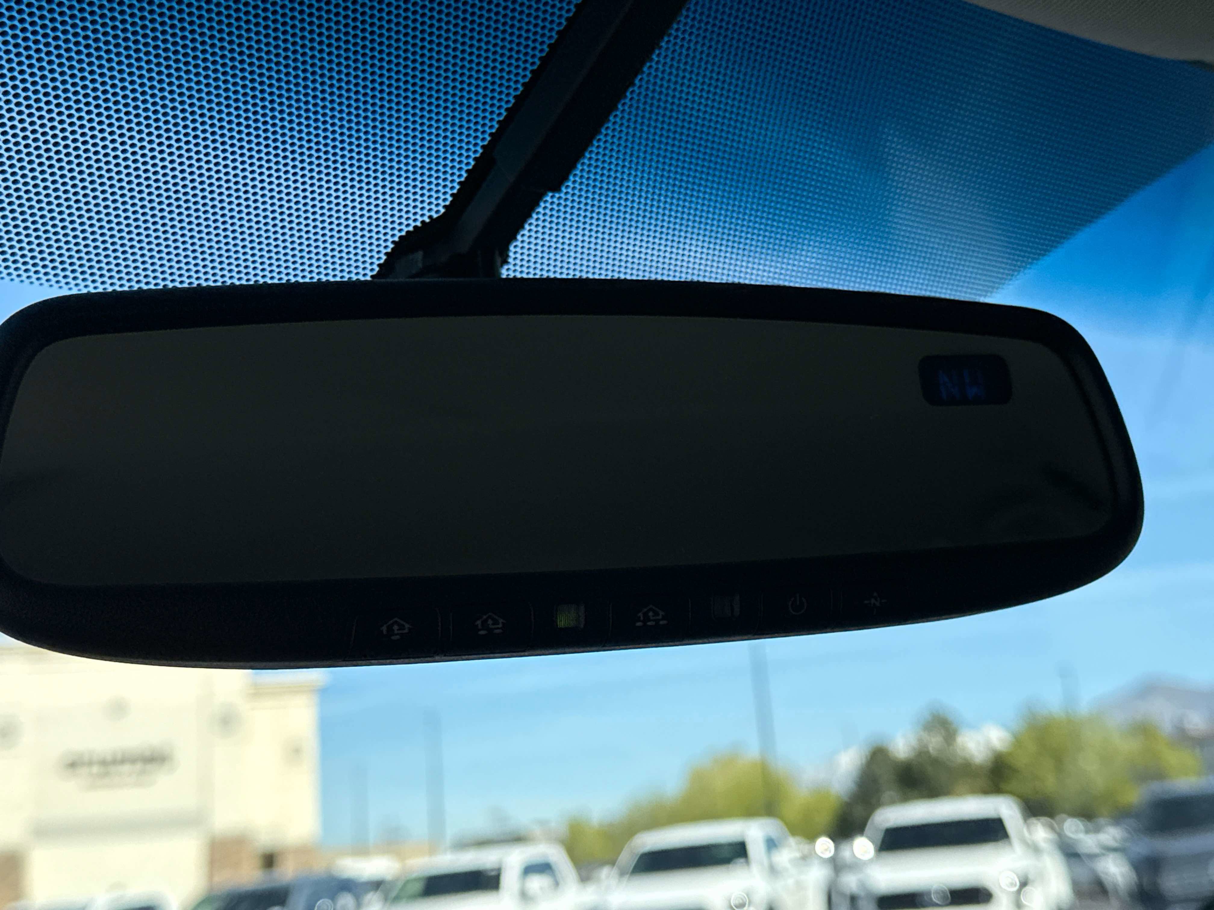 Used 2015 Toyota Sienna LE image 26