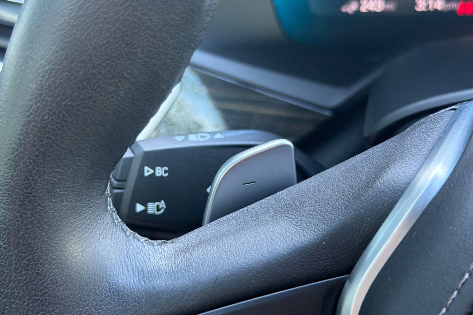 Used 2021 BMW X5 xDrive45e w/ Premium Package 3 image 32