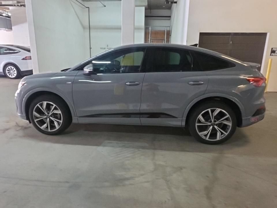 Used 2023 Audi Q4 e-tron Premium Plus w/ Premium Plus AWD/4WD image 5