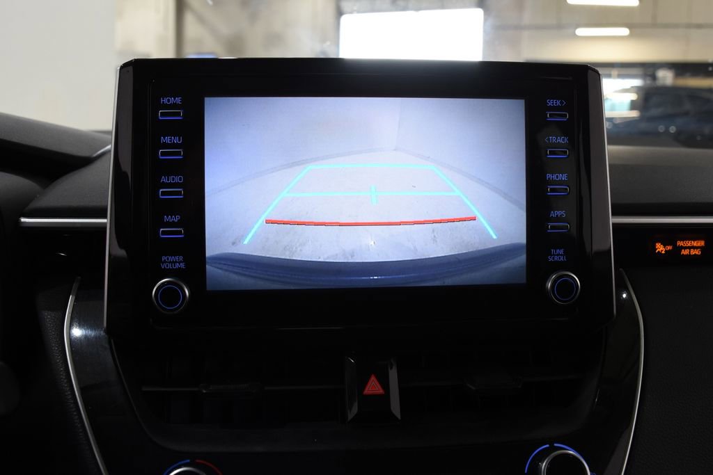 Used 2020 Toyota Corolla LE FWD image 16