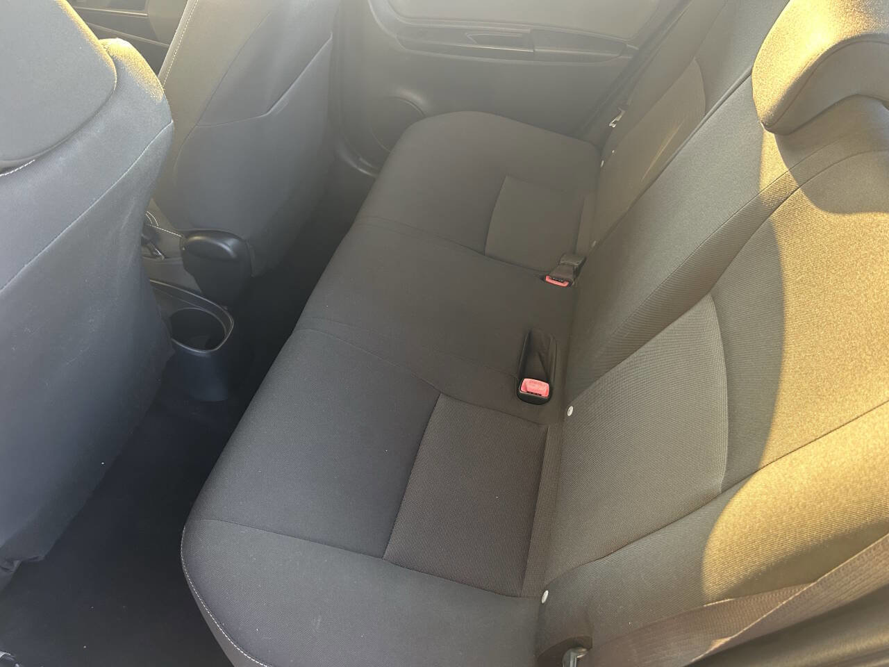 Used 2016 Toyota Yaris SE image 12