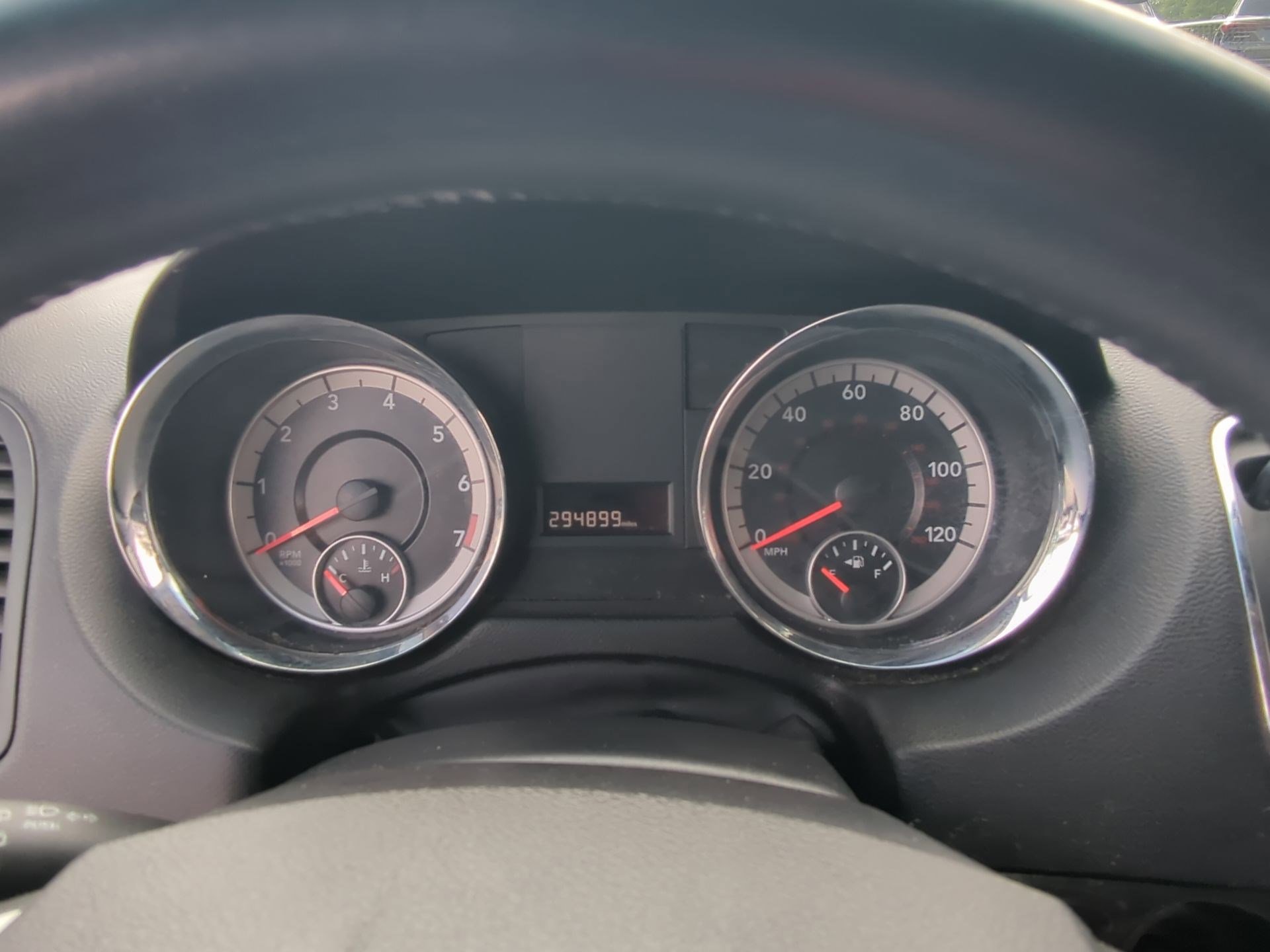 Used 2013 Dodge Grand Caravan SXT w/ UConnect Hands-Free Group FWD image 13