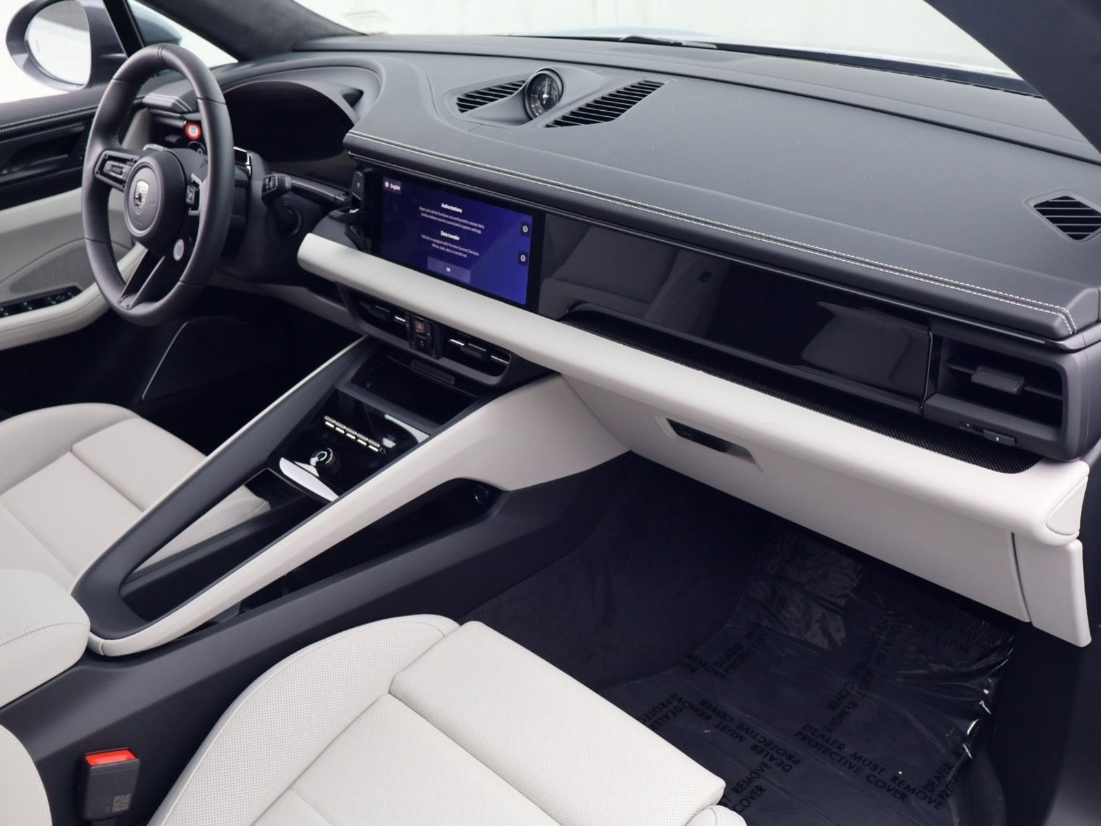 New 2026 Porsche Macan Turbo Electric AWD/4WD image 25