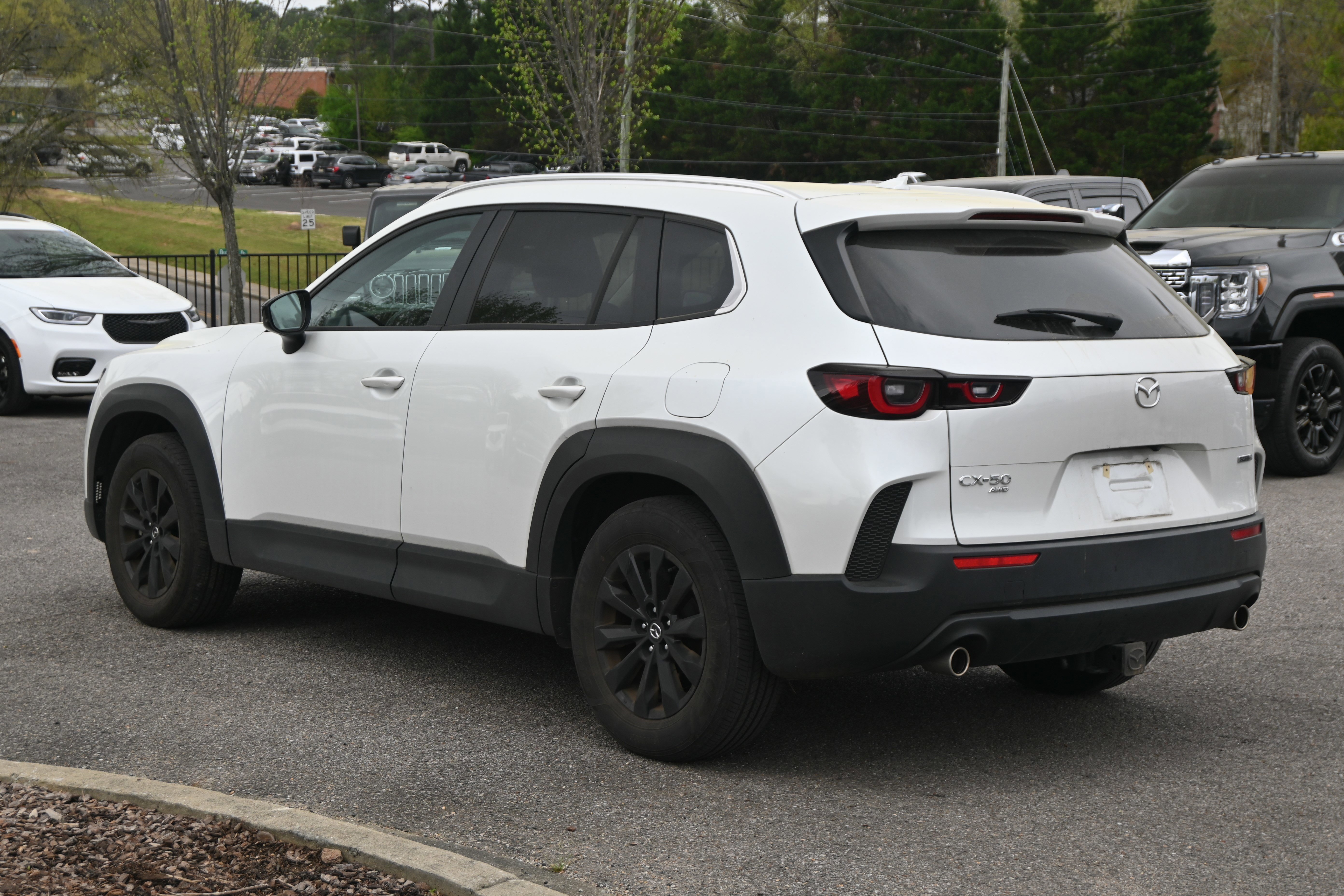 Used 2024 MAZDA CX-50 AWD 2.5 S w/ Premium Package image 11