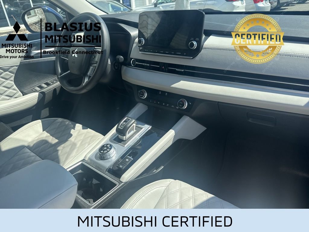 Used 2024 Mitsubishi Outlander SEL AWD/4WD image 40