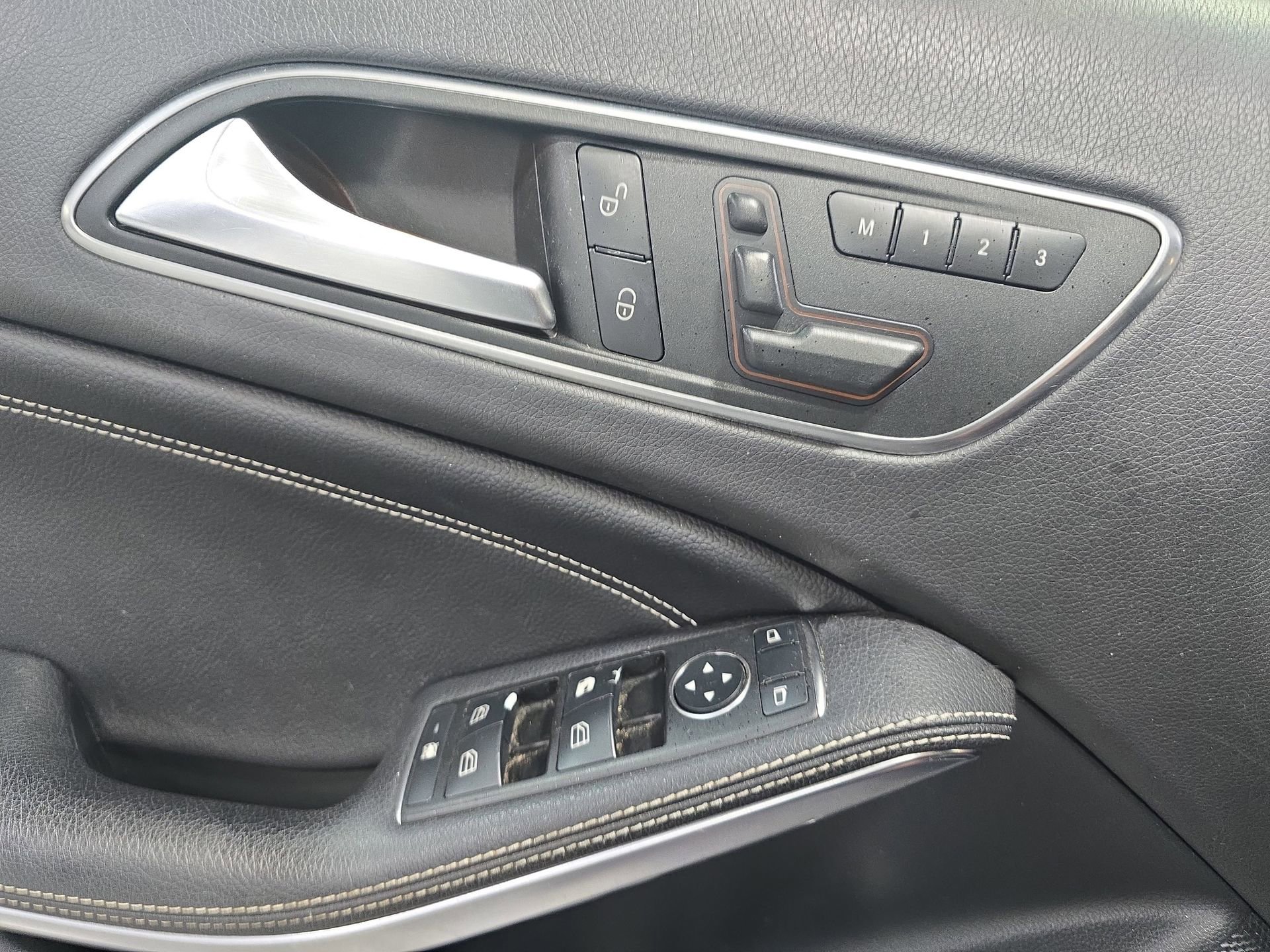 Certified 2016 Mercedes-Benz GLA 250 4MATIC image 26