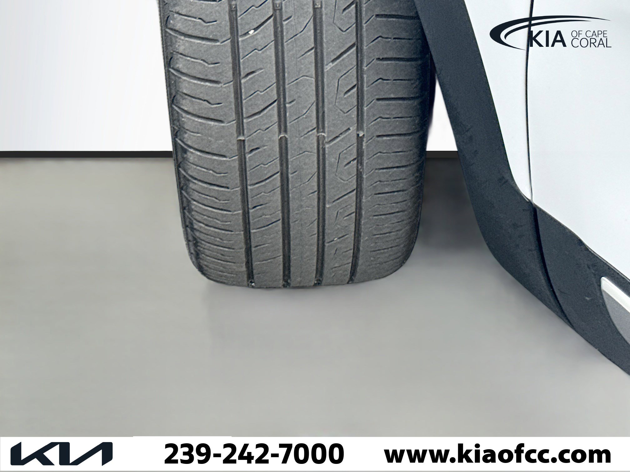 Certified 2024 Kia Telluride S w/ S Sunroof Package image 44