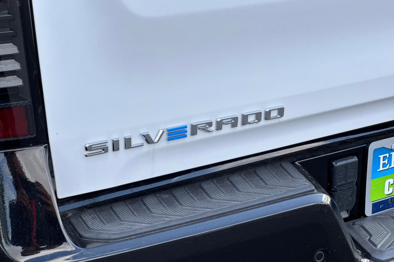 New 2024 Chevrolet Silverado EV RST image 24