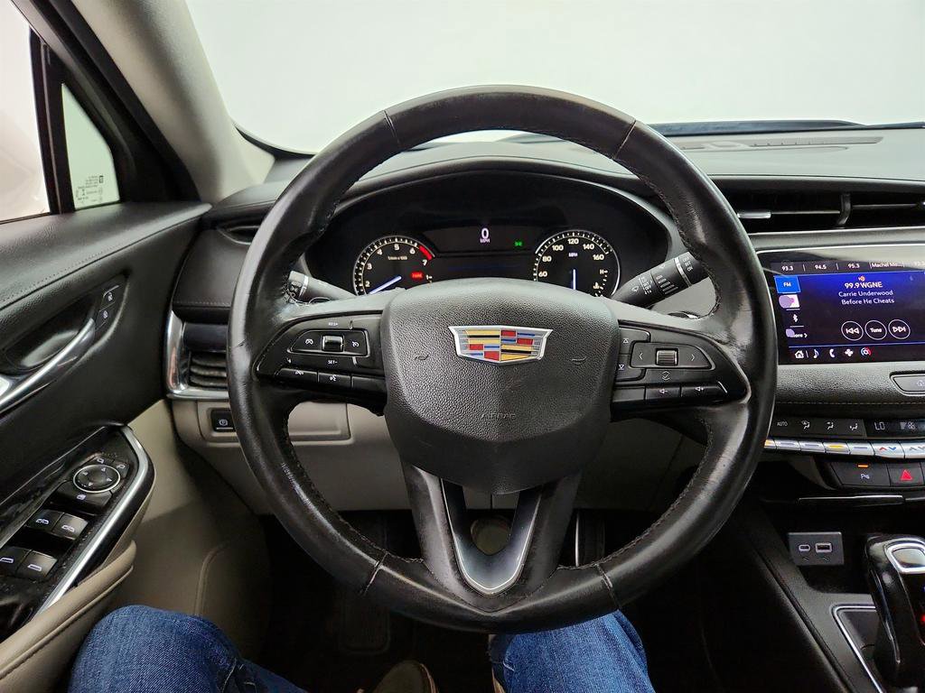 Used 2019 Cadillac XT4 Luxury FWD image 15