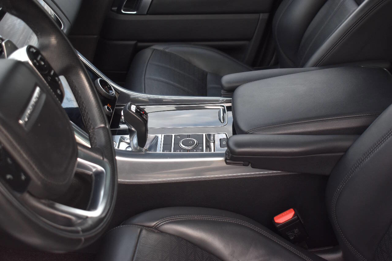 Used 2018 Land Rover Range Rover Sport HSE Dynamic image 29