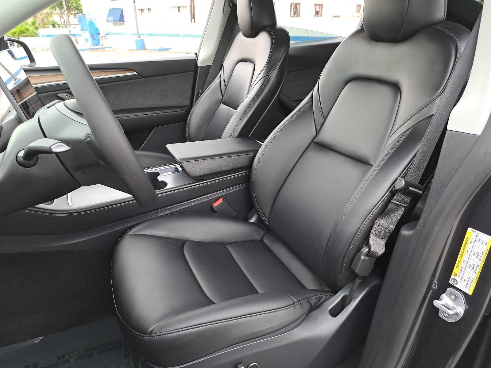 Used 2024 Tesla Model Y 2WD image 17