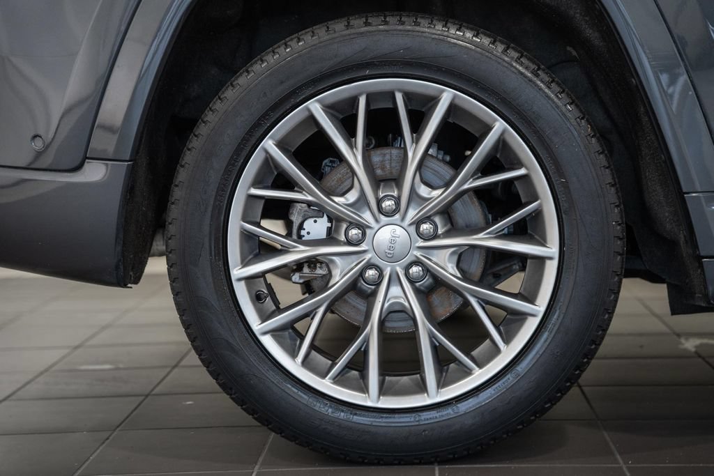 Certified 2023 Jeep Grand Cherokee Summit AWD/4WD image 19