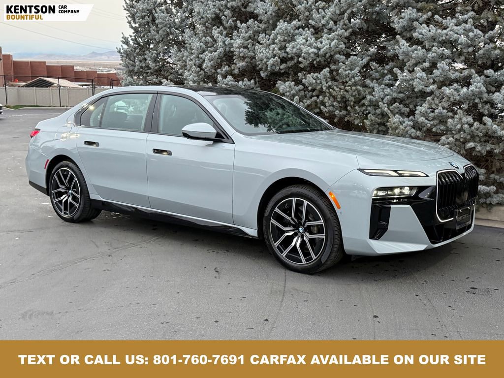 Used 2025 BMW 740i xDrive 740i xDrive image 10