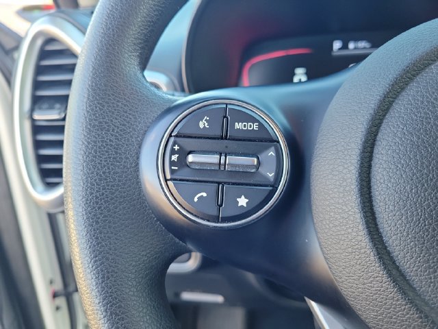 Used 2024 Kia Soul LX w/ LX Technology Package FWD image 23