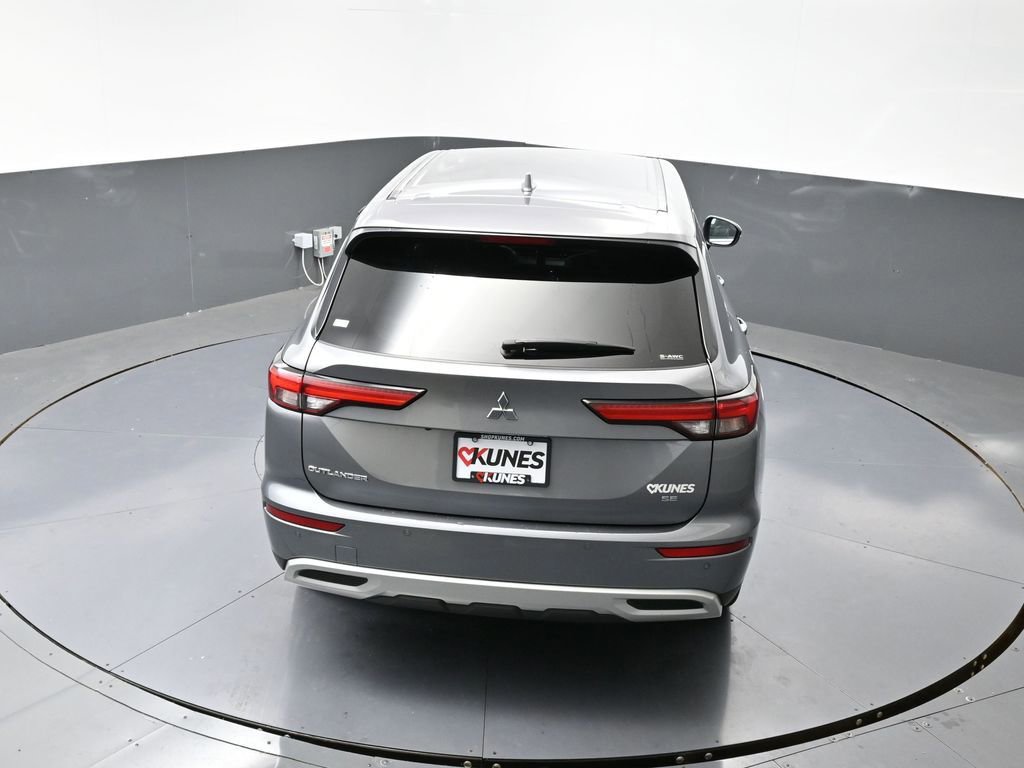 Used 2024 Mitsubishi Outlander SE image 49
