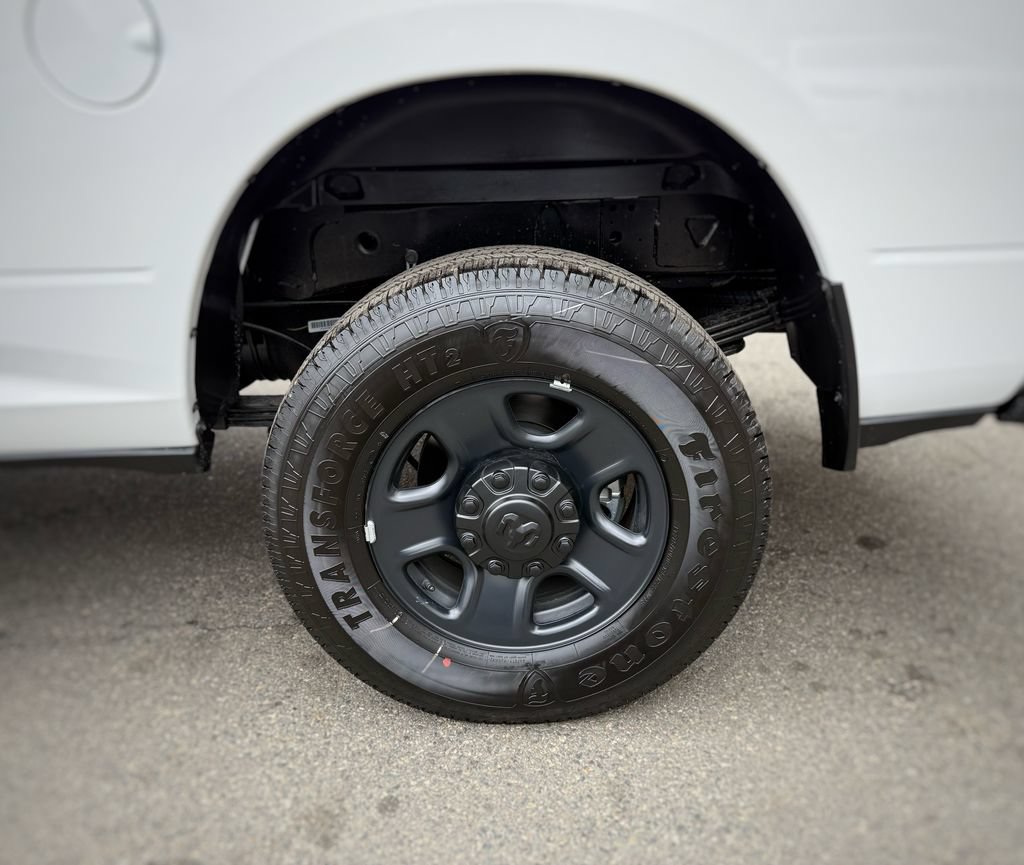 New 2026 RAM 3500 Tradesman AWD/4WD image 16