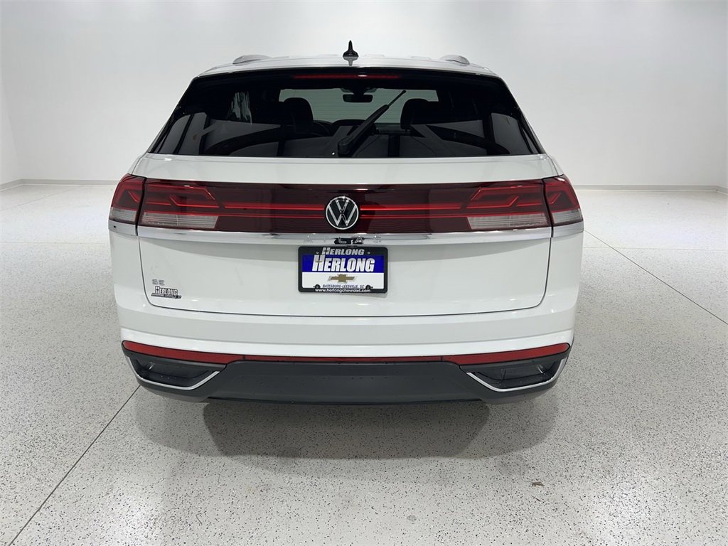 Used 2025 Volkswagen Atlas Cross Sport SE image 7