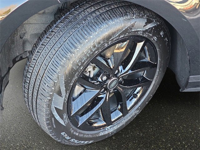 Used 2025 Land Rover Range Rover Evoque S image 32