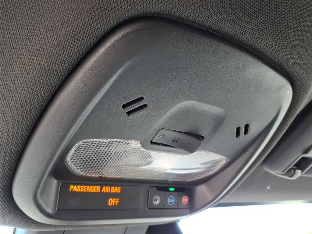 Used 2024 Buick Envista Sport Touring w/ Convenience I Package FWD image 32