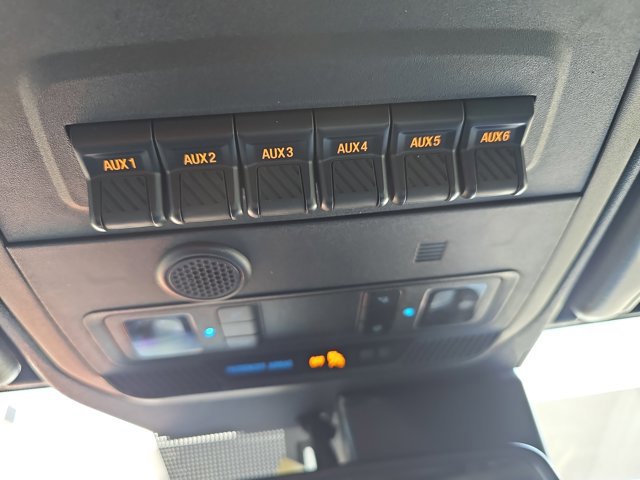 Certified 2024 Ford Bronco Black Diamond image 25