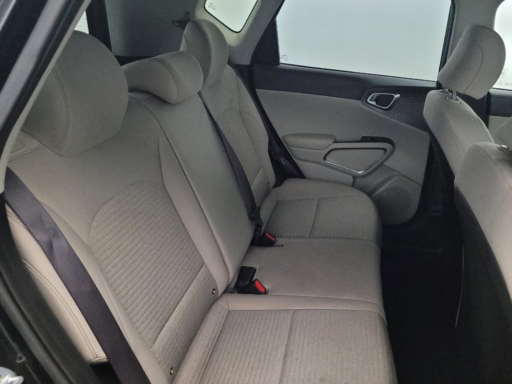 Used 2020 Kia Soul S FWD image 19