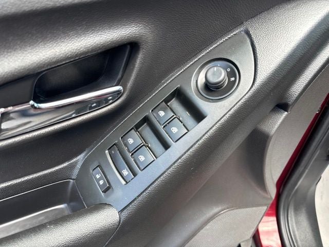 Used 2017 Chevrolet Trax LT w/ LT Convenience Package FWD image 9