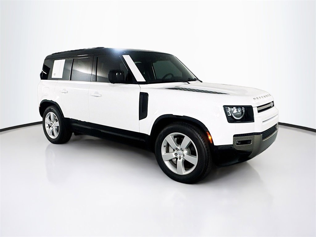 Used 2023 Land Rover Defender 110 X-Dynamic SE image 3