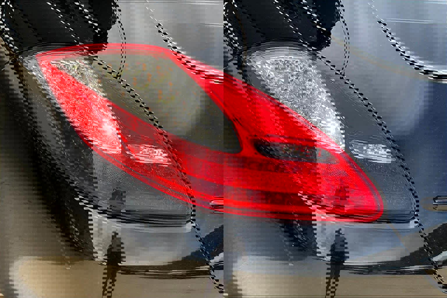 Used 2012 Porsche Panamera S image 27