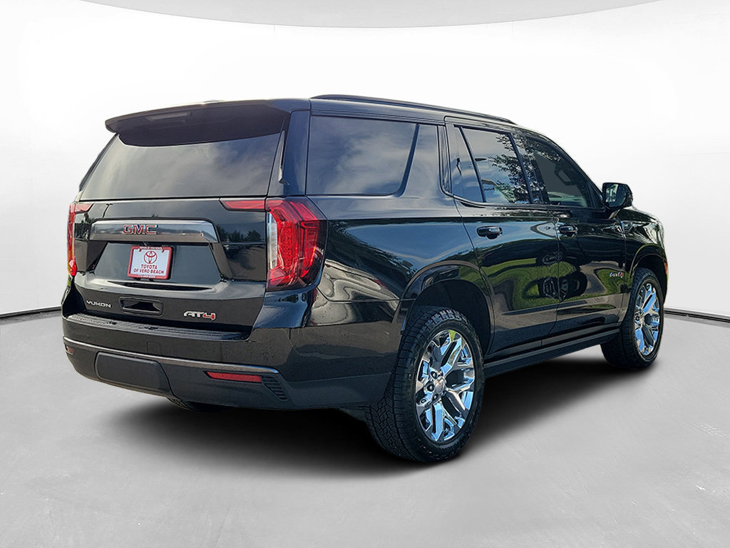 Used 2023 GMC Yukon AT4 w/ AT4 Premium Package AWD/4WD image 4