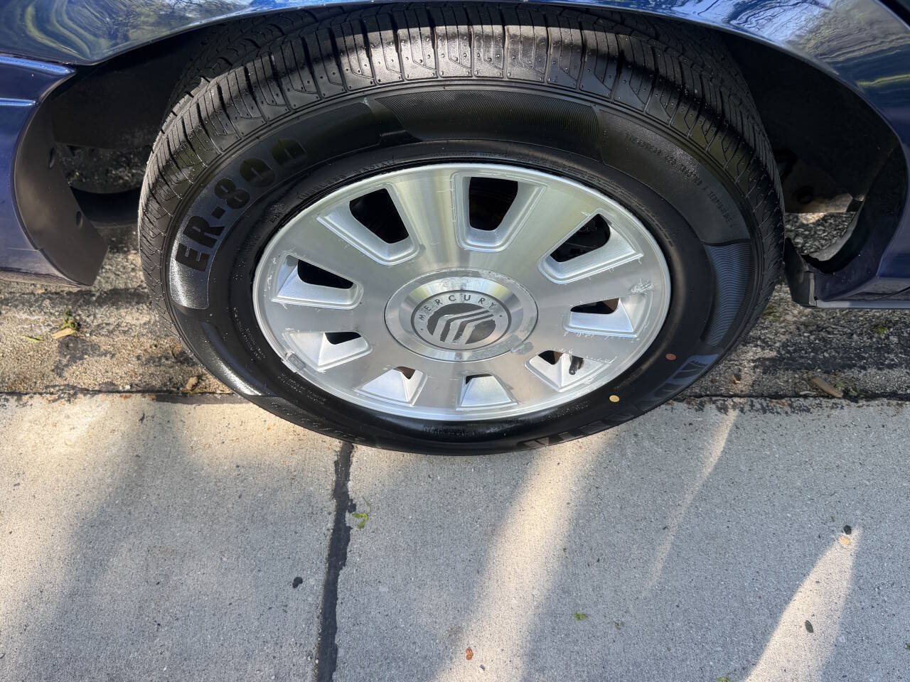 Used 2005 Mercury Grand Marquis LS RWD image 20