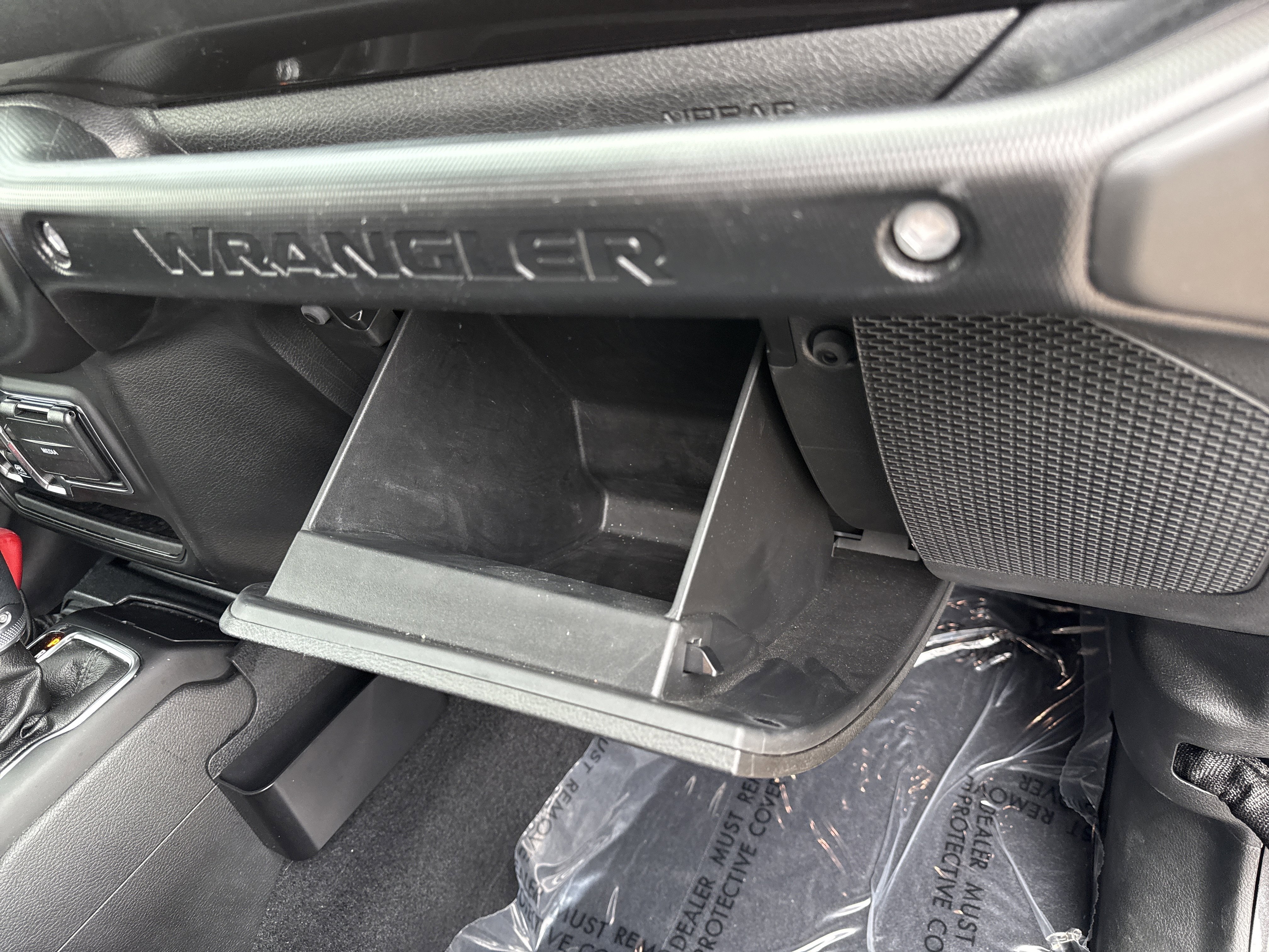 Used 2020 Jeep Wrangler Unlimited Sport AWD/4WD image 30